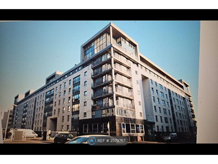 3 Bedroom Flat To Rent In Wallace St, Glasgow, G5