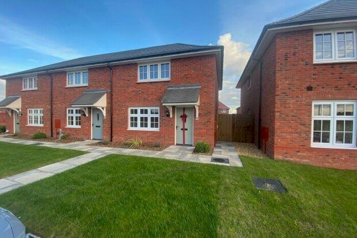 3 Bedroom Property To Rent In Owler Place, Ellesmere Port, CH66
