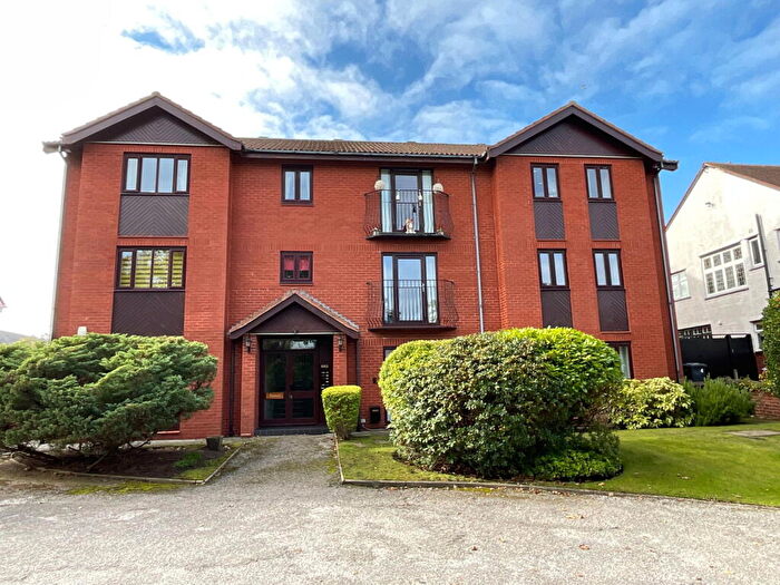 3 Bedroom Flat For Sale In Shore Road, Ainsdale, Southport, PR8