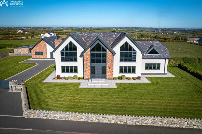 4 Bedroom Detached House For Sale In Rhostrehwfa, Llangefni, Anglesey, LL77