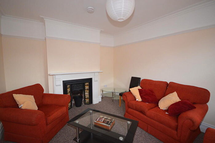 5 Bedroom Detached House To Rent In Osborne Road, Winton, Bournemouth, BH9