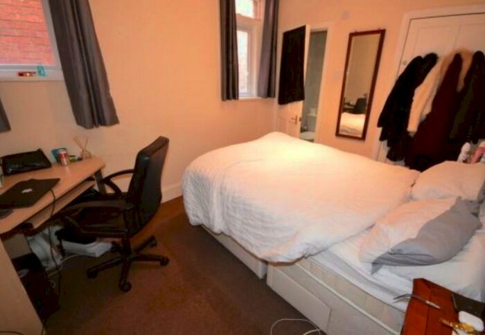 1 Bedroom Detached House To Rent In Moorfield Grove, Moordown, BH9