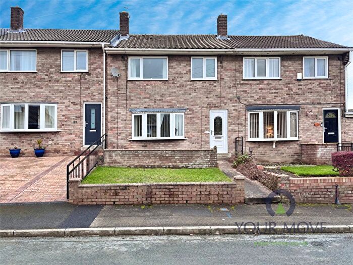 3 Bedroom Terraced House For Sale In Sheridan Court, Barnsley, S71