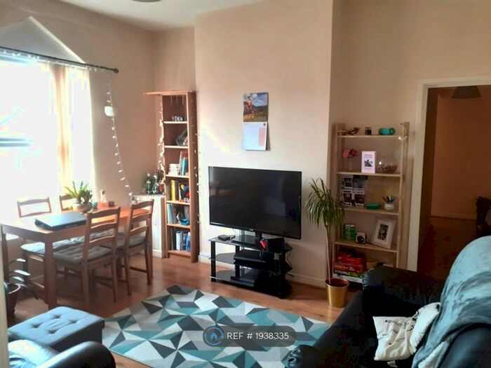 2 Bedroom Flat To Rent In Russian Avenue, Liverpool, L13