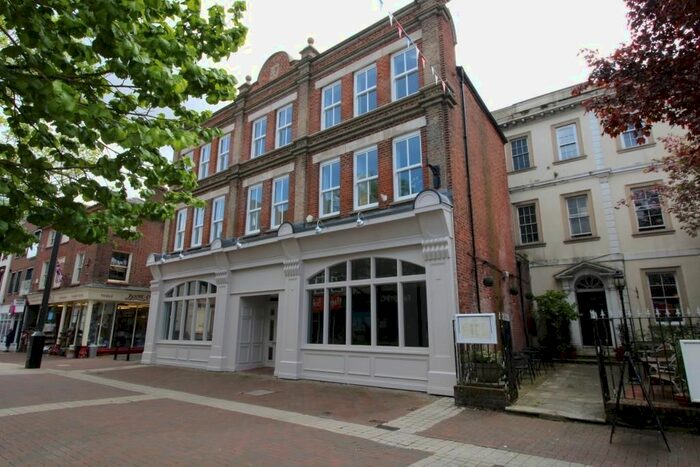 2 Bedroom Flat To Rent In Westons Lane, Poole, BH15