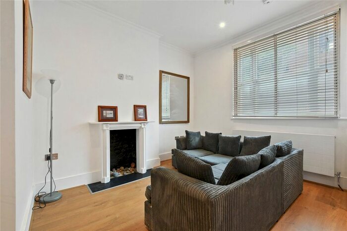 2 Bedroom Flat To Rent In Malden Road, London, NW5