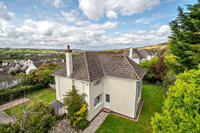 5 Bedroom Detached House For Sale In Newton Road, Kingskerswell, TQ12