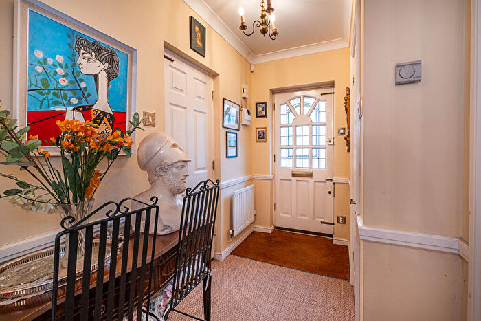 3 Bedroom Terraced House For Sale In Wycliffe Road, London, SW11