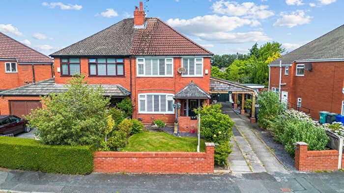 3 Bedroom Semi Detached House For Sale In South Dale, Penketh, WA5