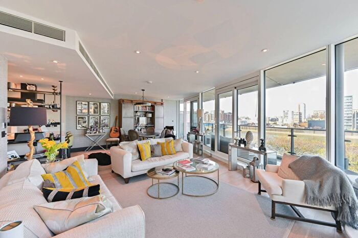 3 Bedroom Flat For Sale In Commodore House, Wandsworth, London, SW18