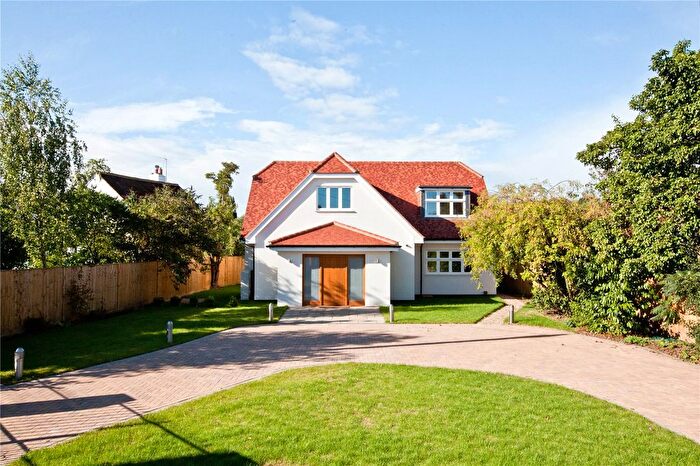 4 Bedroom Detached House To Rent In Lower Ham Road, Kingston Upon Thames, Surrey, KT2