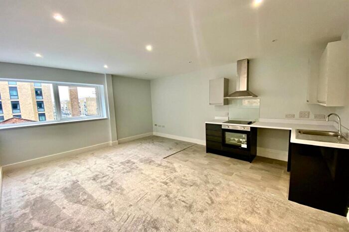 1 Bedroom Flat To Rent In Bernard Street, Southampton, SO14