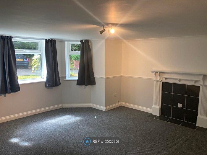 1 Bedroom Flat To Rent In Chorlton, Manchester, M21