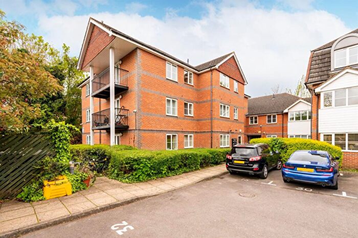 2 Bedroom Apartment To Rent In Farringdon Court, Erleigh Road, Reading, RG1