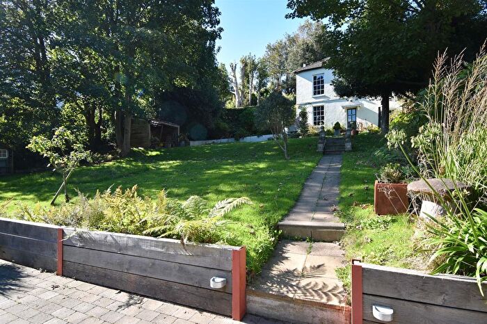 5 Bedroom End Of Terrace House For Sale In Old London Road, Hastings, TN35