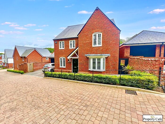 4 Bedroom Detached House For Sale In Levetts Wood, Bexhill-On-Sea, TN39
