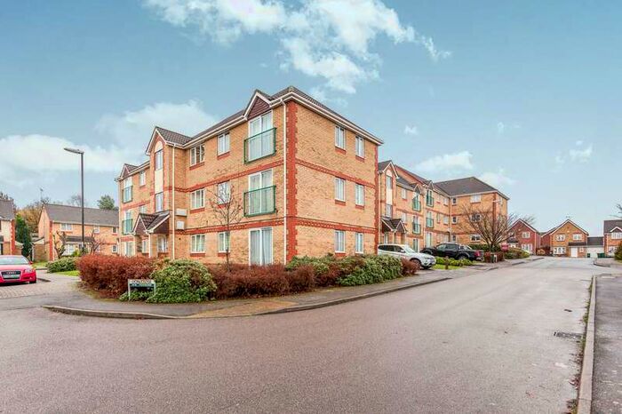 2 Bedroom Apartment To Rent In Lyon Close, Maidenbower, RH10