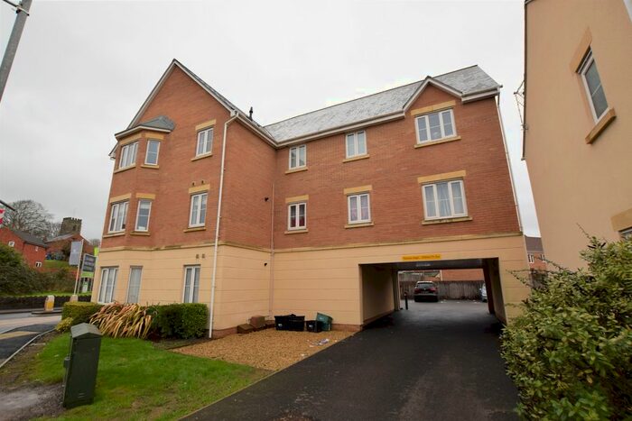 2 Bedroom Flat To Rent In Morse Road, Norton Fitzwarren, Taunton, TA2