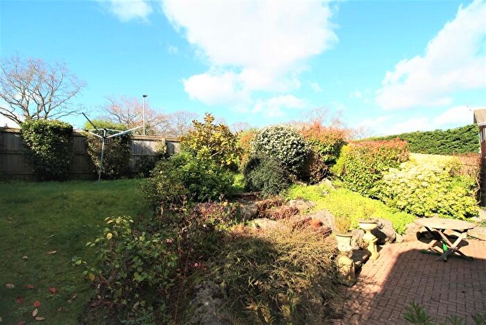 4 Bedroom Detached House To Rent In Meadow View Road, Exmouth, EX8
