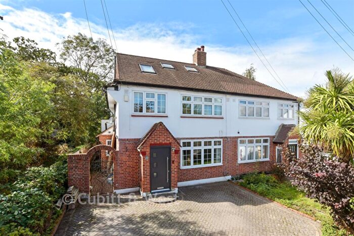 5 Bedroom Semi-Detached House For Sale In Langland Gardens, Croydon, Surrey, CR0