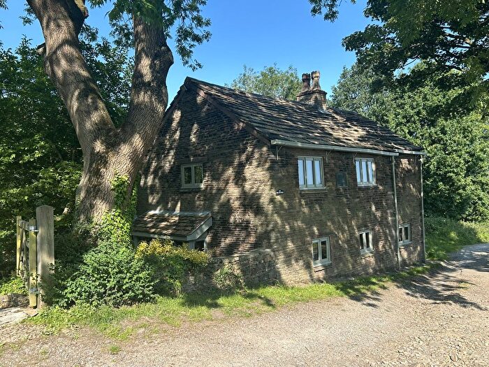 2 Bedroom Cottage To Rent In Heald Wood Road, Stockport, SK6