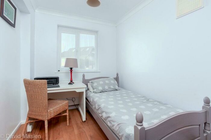 4 Bedroom House To Rent In Downsway, Woodingdean, Brighton, BN2