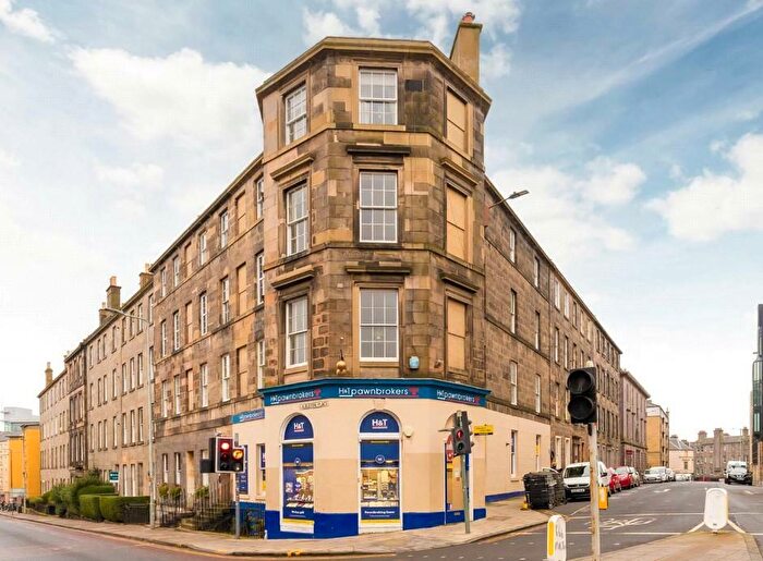 4 Bedroom Flat To Rent In Lauriston Place, Edinburgh, EH3