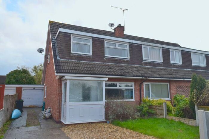 3 Bedroom Semi-Detached House To Rent In Saxon Way, Blacon, Chester CH1