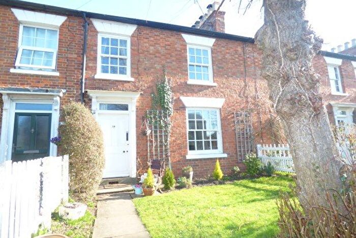 2 Bedroom Property To Rent In Hanslope, Milton Keynes, MK19