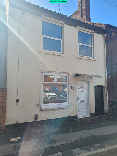3 Bedroom Terraced House For Sale In Leys Road, Brierley Hill, DY5