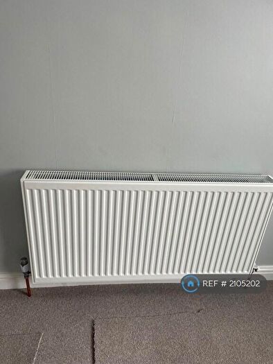 3 Bedroom Terraced House To Rent In Gillett Lane, Leeds, LS26