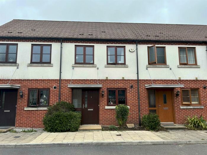 2 Bedroom Terraced House To Rent In The Spinney, Limes Park, Basingstoke, RG24