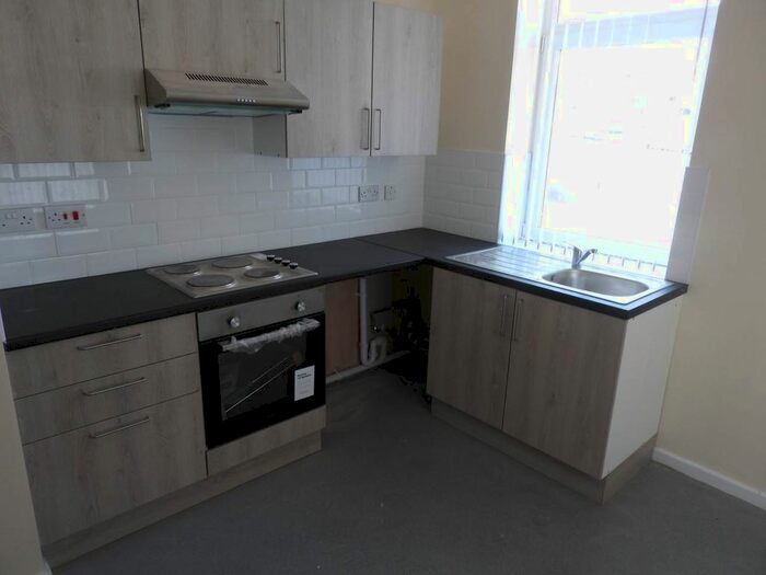 1 Bedroom Flat To Rent In Llangyfelach Road, Brynhyfryd, Swansea, SA5