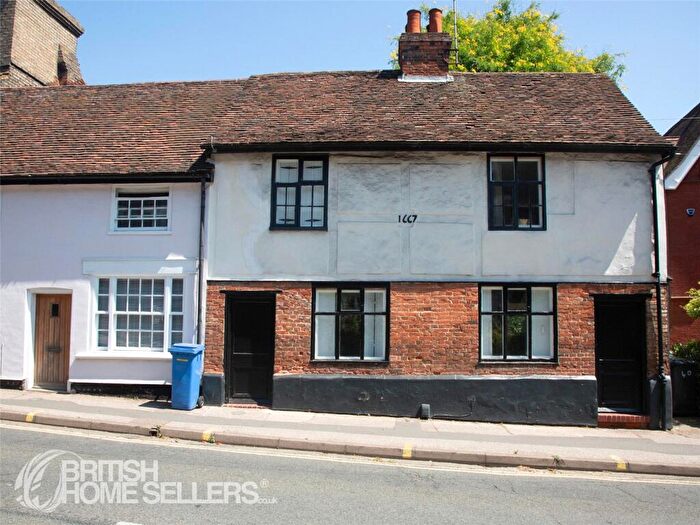 2 Bedroom Semi Detached House For Sale In Bolton Lane, Ipswich, Suffolk, IP4