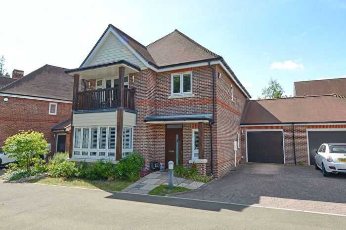 4 Bedroom Detached House For Sale In Serotine, Fleet, GU51