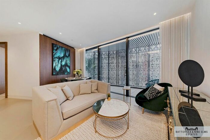 2 Bedroom Flat To Rent In Lewis Cubitt Square, London, N1C