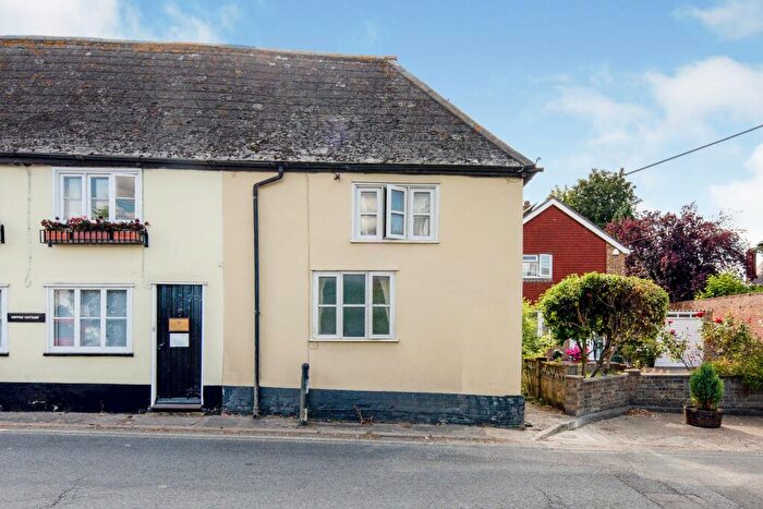 2 Bedroom End Of Terrace House For Sale In High Street, Wingham, Canterbury, Kent, CT3