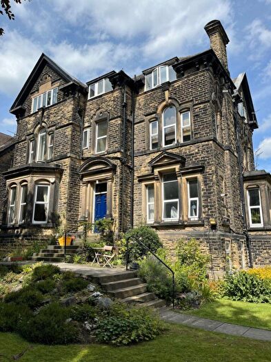 1 Bedroom Flat To Rent In Flat, Otley Road, LS16