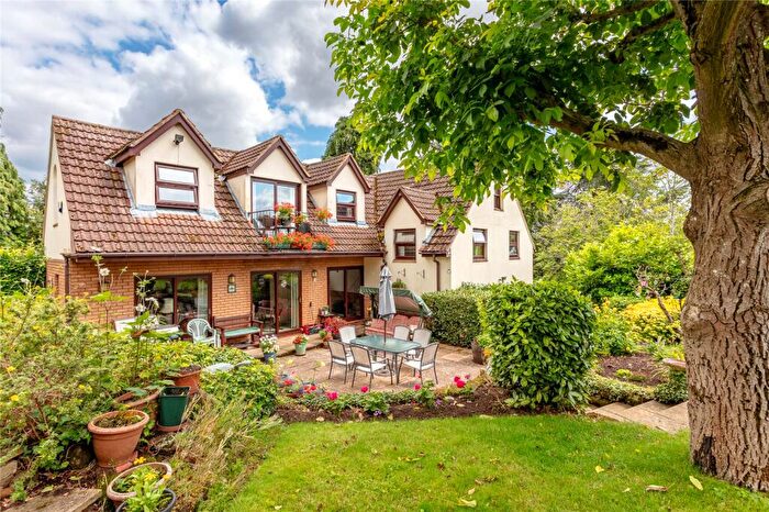 4 Bedroom Detached House For Sale In Back Street, Clophill, Bedfordshire, MK45
