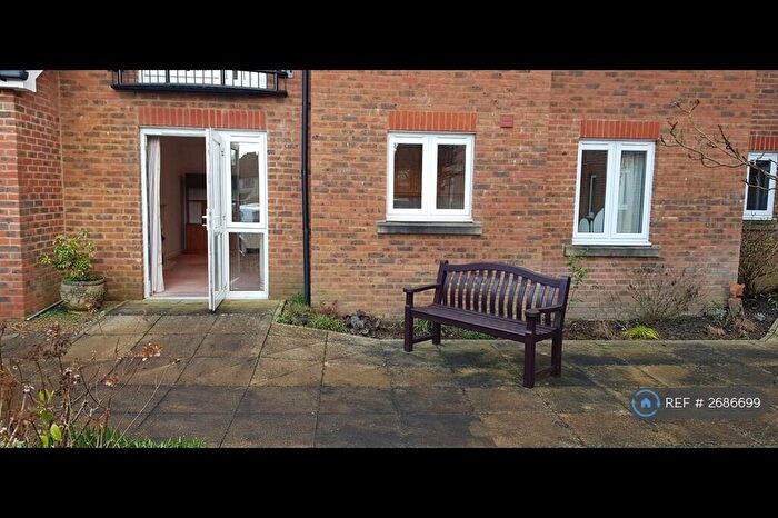 1 Bedroom Flat To Rent In Meadow Court, East Grinstead, RH19