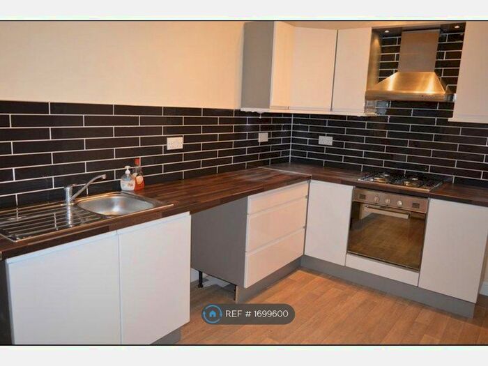 1 Bedroom End Of Terrace House To Rent In Bank Street, Warrington, WA3
