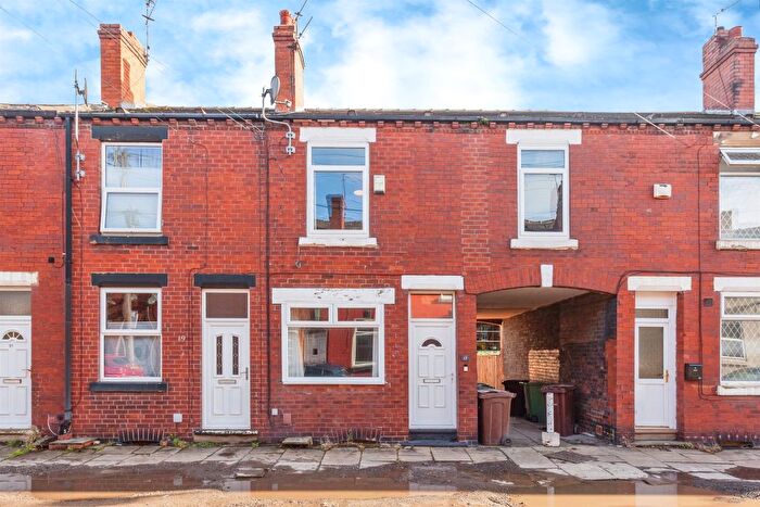 2 Bedroom Terraced House For Sale In Whitehall Street, Wakefield, WF2