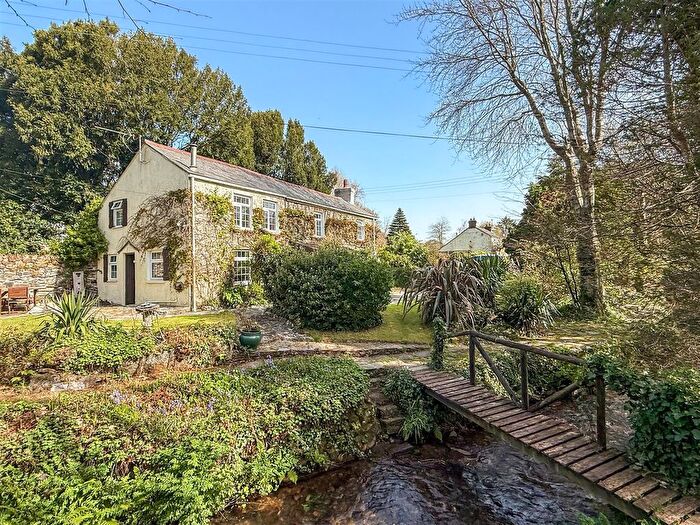 3 Bedroom Property For Sale In Cusgarne, Truro, TR4