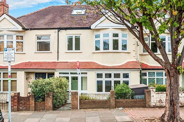 4 Bedroom Detached House To Rent In Merton Road, Wandsworth, London, SW18