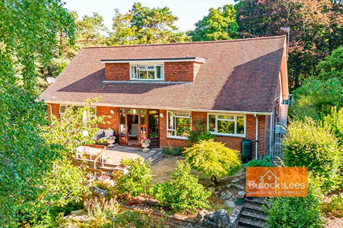 4 Bedroom Detached House For Sale In Walsford Road, Bournemouth, BH4