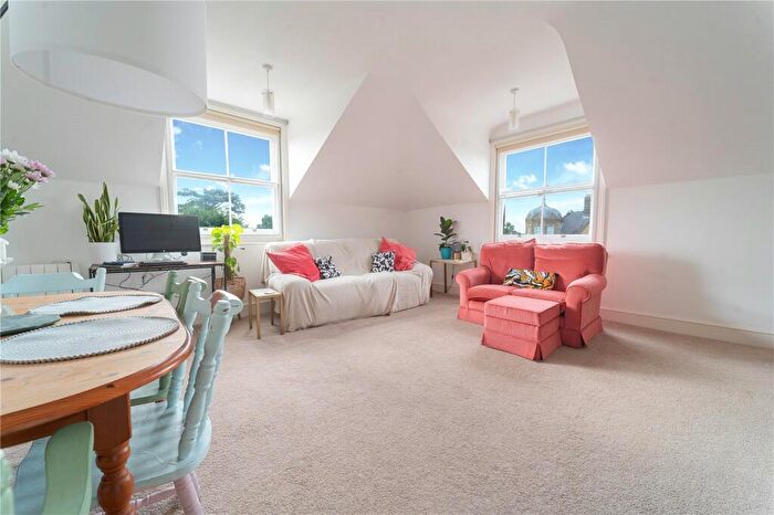2 Bedroom Apartment To Rent In Oxford Court, Oxford Road, Colchester, Essex, CO3