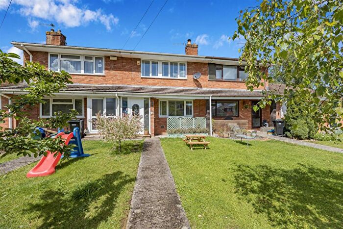 3 Bedroom Terraced House For Sale In Holly Walk, Keynsham, BS31