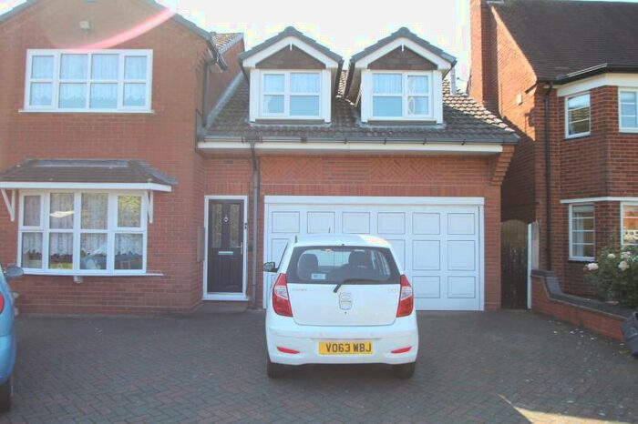 Studio To Rent In Haden Hill Road, Halesowen, West Midlands, B63