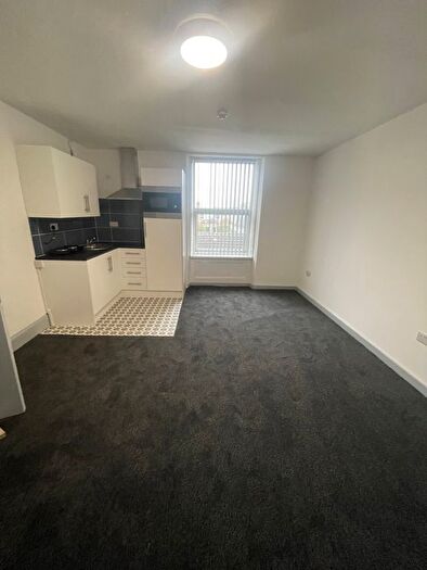 Block Of Flats To Rent In Edmund Street, Bradford, BD5