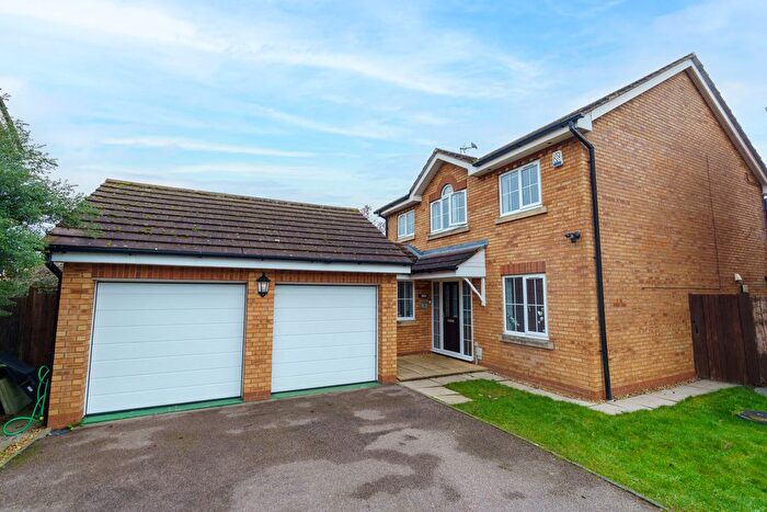 4 Bedroom Detached House For Sale In Baker Court, Thrapston, NN14